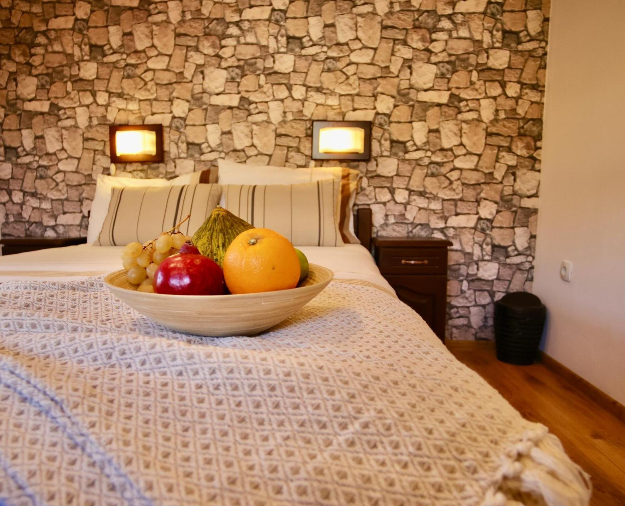 Iliikova House Hotell Kalofer Exteriör bild