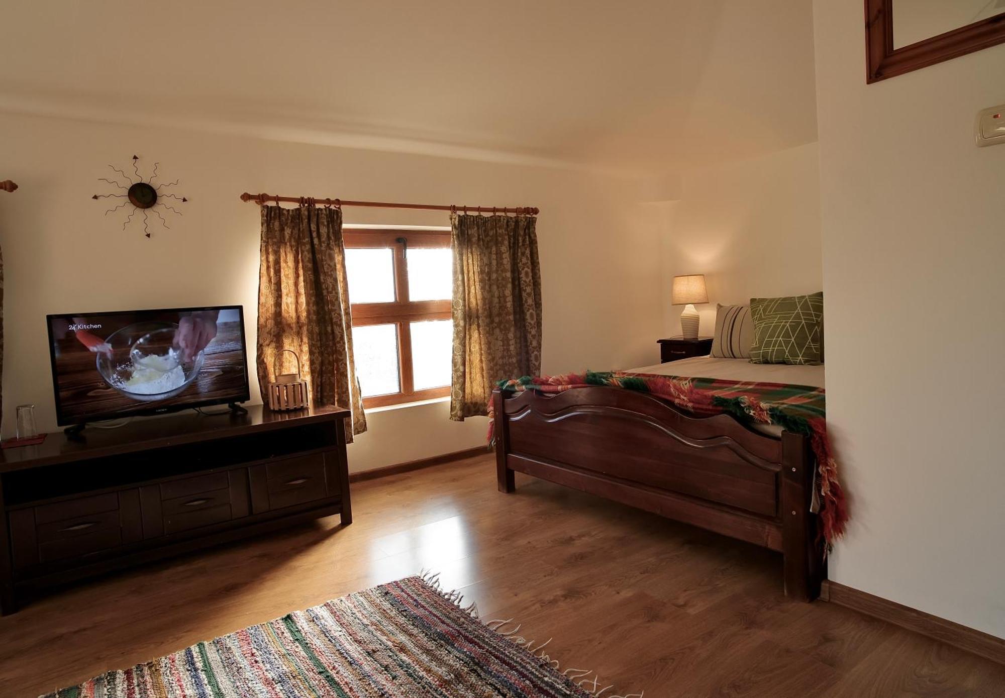 Iliikova House Hotell Kalofer Exteriör bild